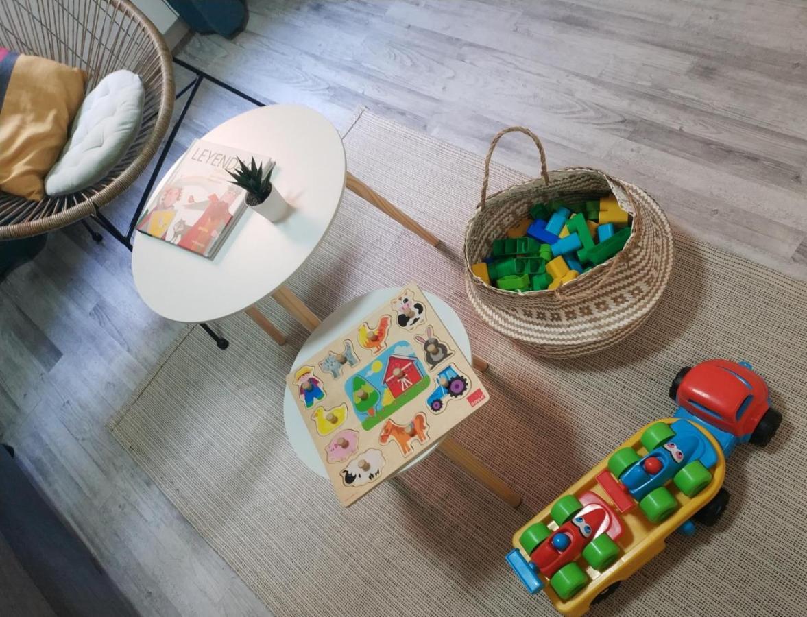 Roommy Leon Exterior photo